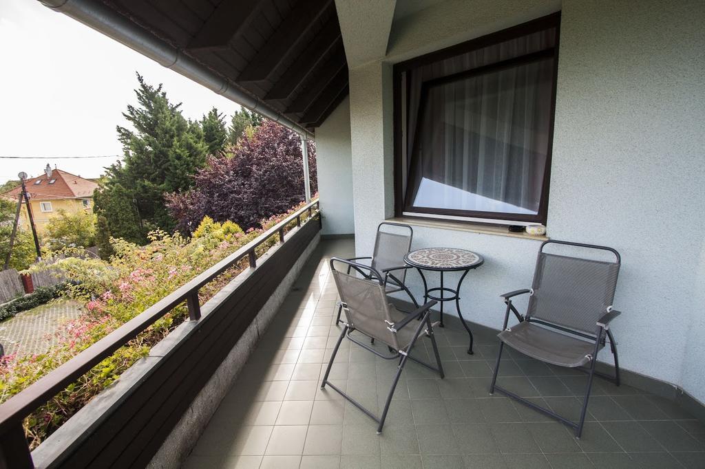 Dominika Apartman Hotel บูดาเปสต์ ภายนอก รูปภาพ